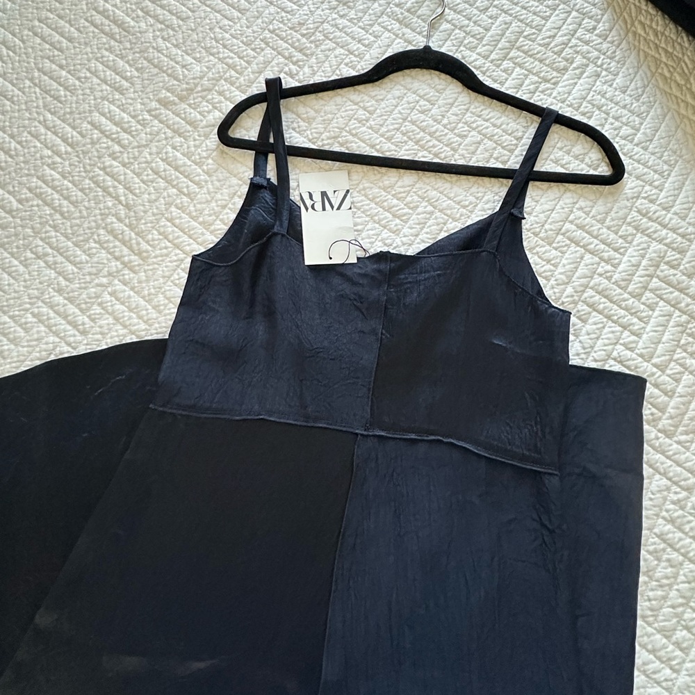 Women’s  ZARA Dress - Picture 5 of 11